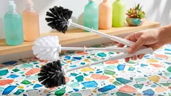 4 tipy na využití toaletního kartáče: Nejen na toaletu